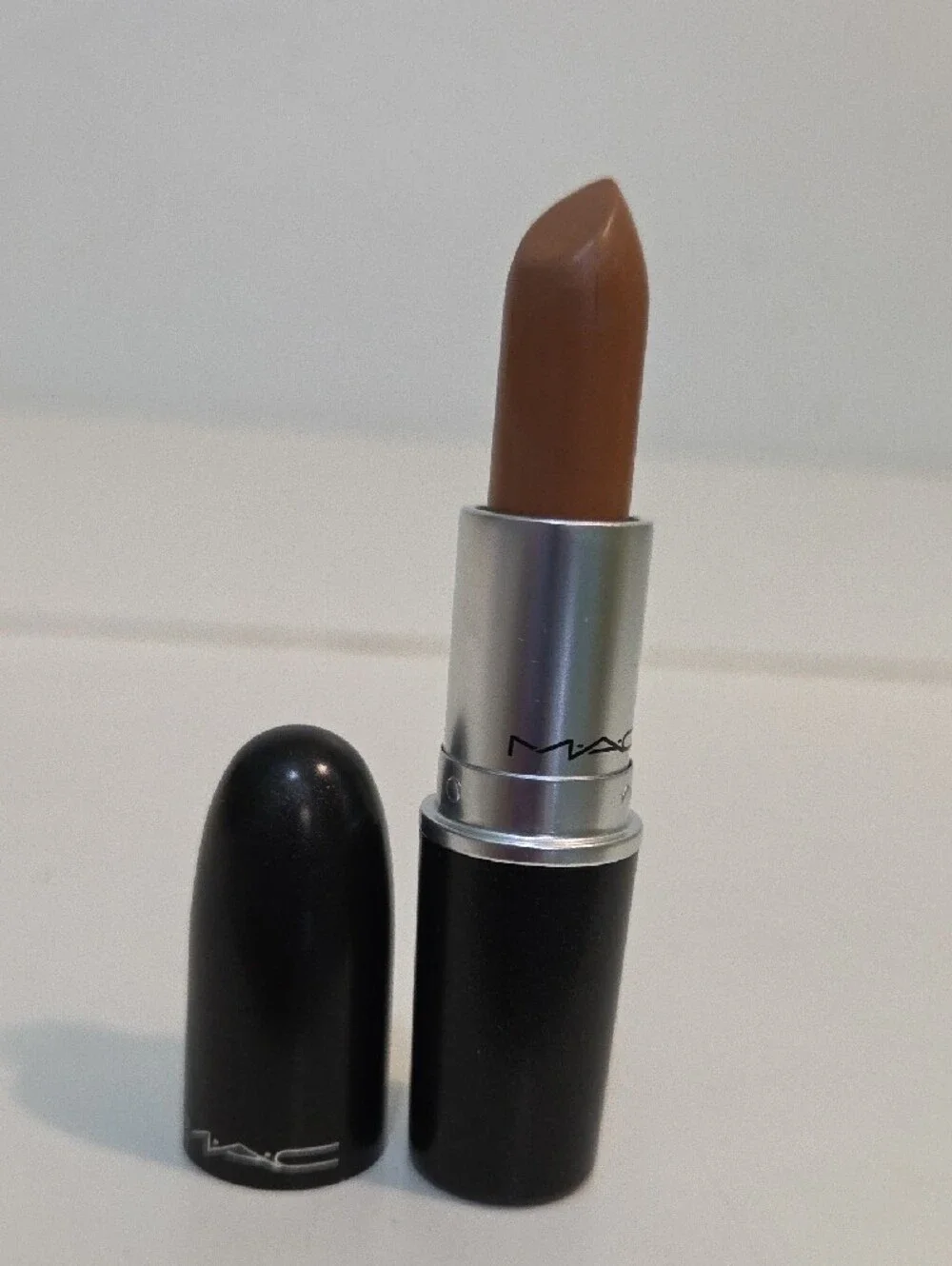 MAC #127 Feeling Myself Amplified Creme Lipstick (Discontinued)